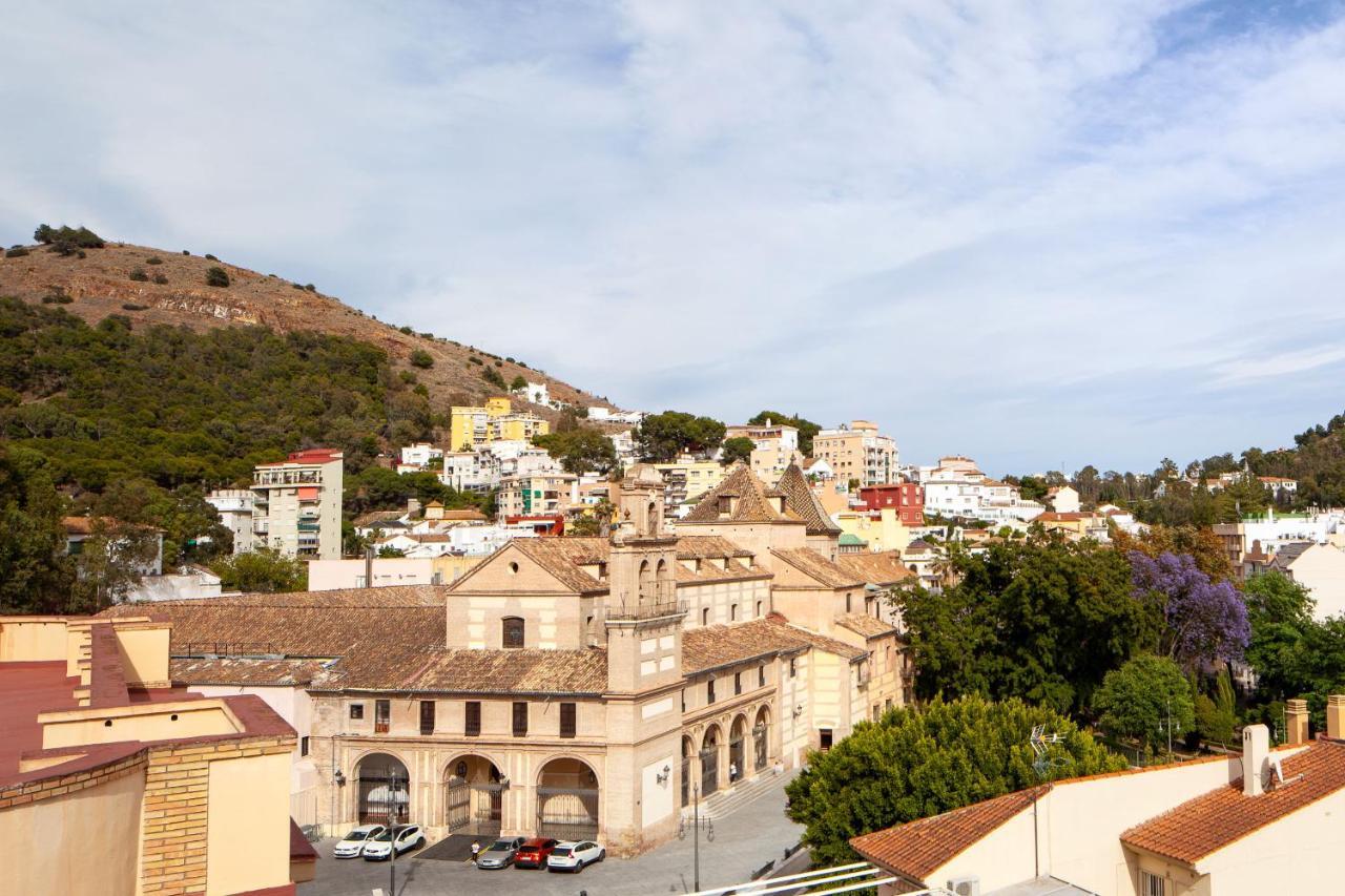 Apartamento Santuario De La Victoria Málaga Dış mekan fotoğraf